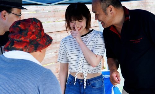 JUL-319 Cô vợ trẻ dâm dục và 2 bác hàng xóm Nozomi Ishihara