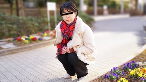 102224 01 - Chơi đùa cùng núm vú của em